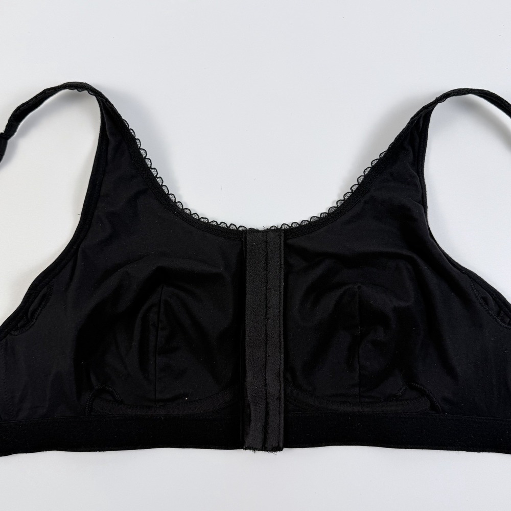 Victoria's Secret Body By Victoria Black Lace Front Closure Mastectomy Bra M NWT - Picture 4 of 7